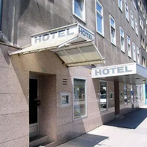 2* Bed & Breakfast Cyrus