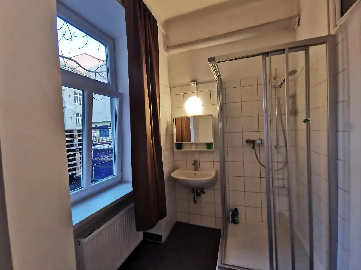 7Brunnen Hostel Beds & Rooms Vienna Austria