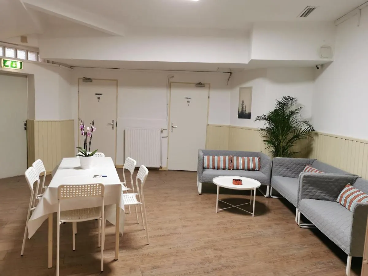 7Brunnen Hostel Beds & Rooms Vienna 0*,  Austria
